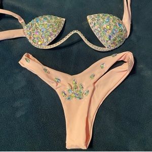 Rave bikini ‼️👙